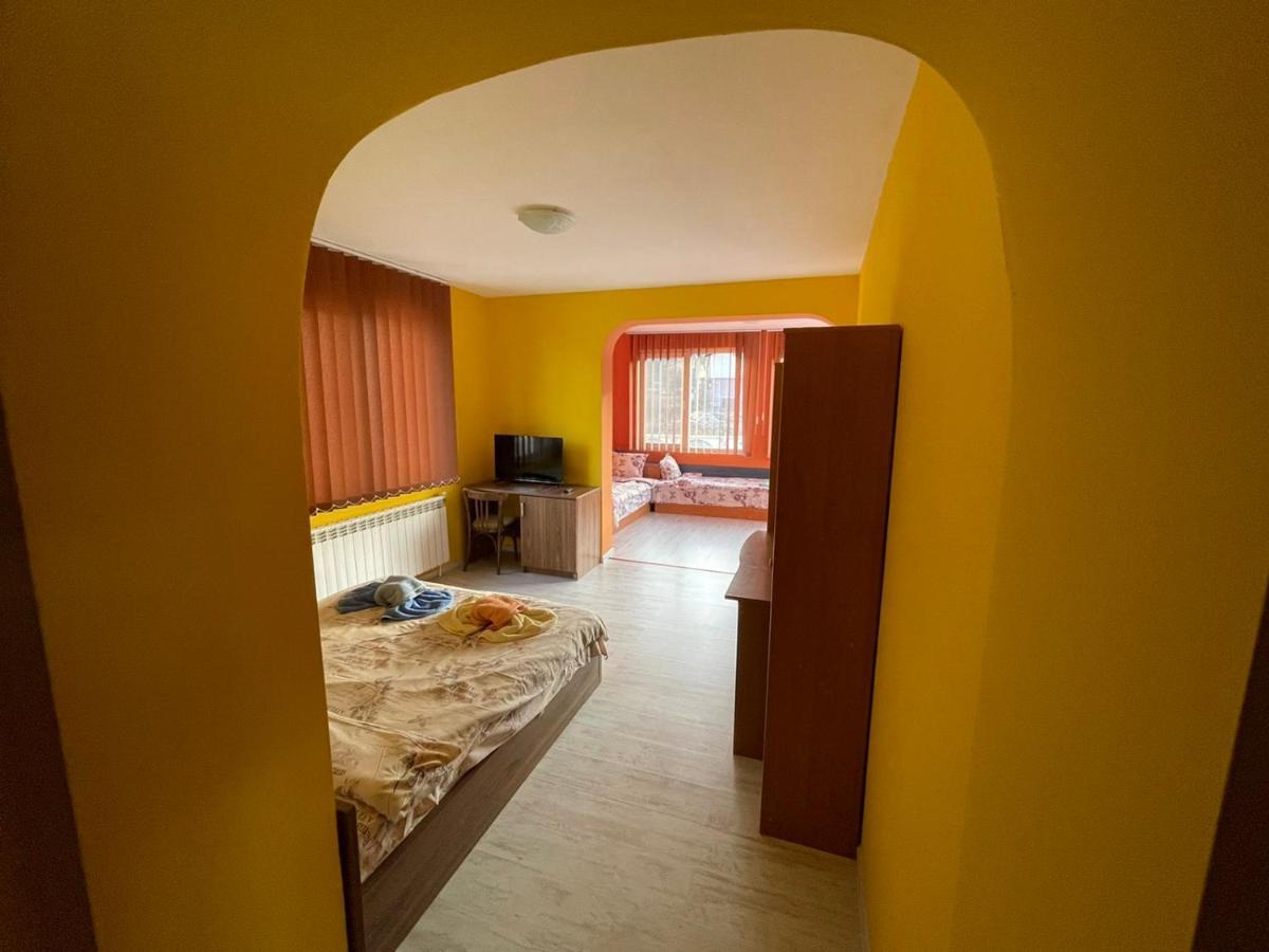 Къща За Гости Гергана Raduil Extérieur photo